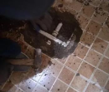 弋阳卫生间漏水维修公司为您分享下卫生间渗水如何处理及注意事项